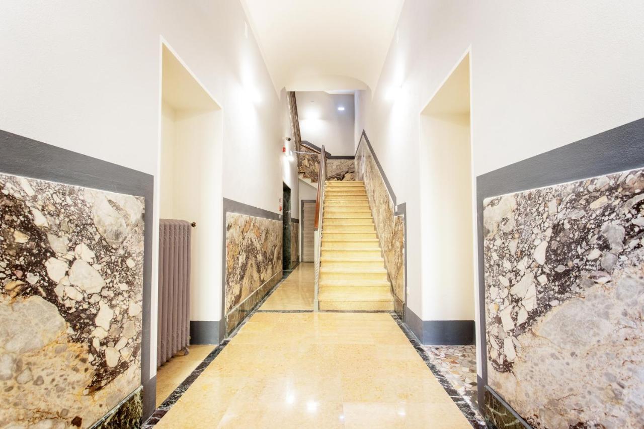 Palazzo Le Poste - Suite And Apartments Parma Bagian luar foto