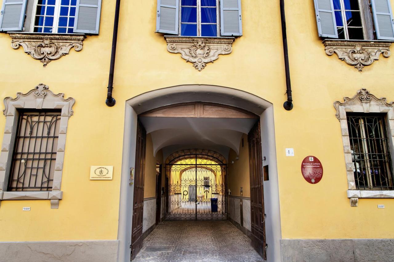 Palazzo Le Poste - Suite And Apartments Parma Bagian luar foto