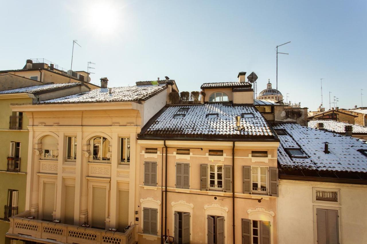 Palazzo Le Poste - Suite And Apartments Parma Bagian luar foto